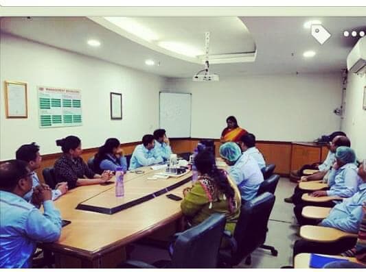 chanchal johri from diva health care at table conference speaking on topic stress and depression